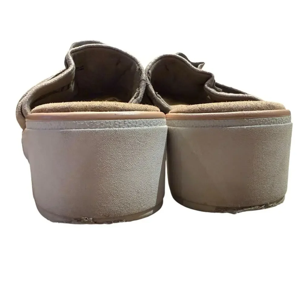 Clarks Collection Women's Size 10 Light Bronze Metallic Slide Sandals